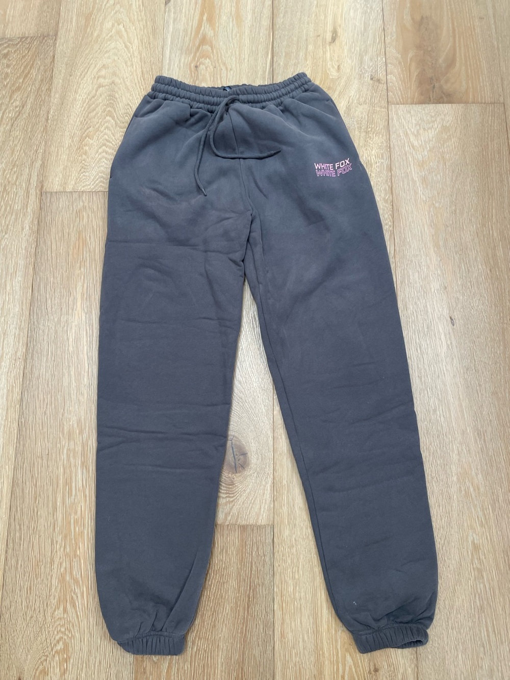 Like new White Fox Charcoal Jogger Sweatpants size x-small